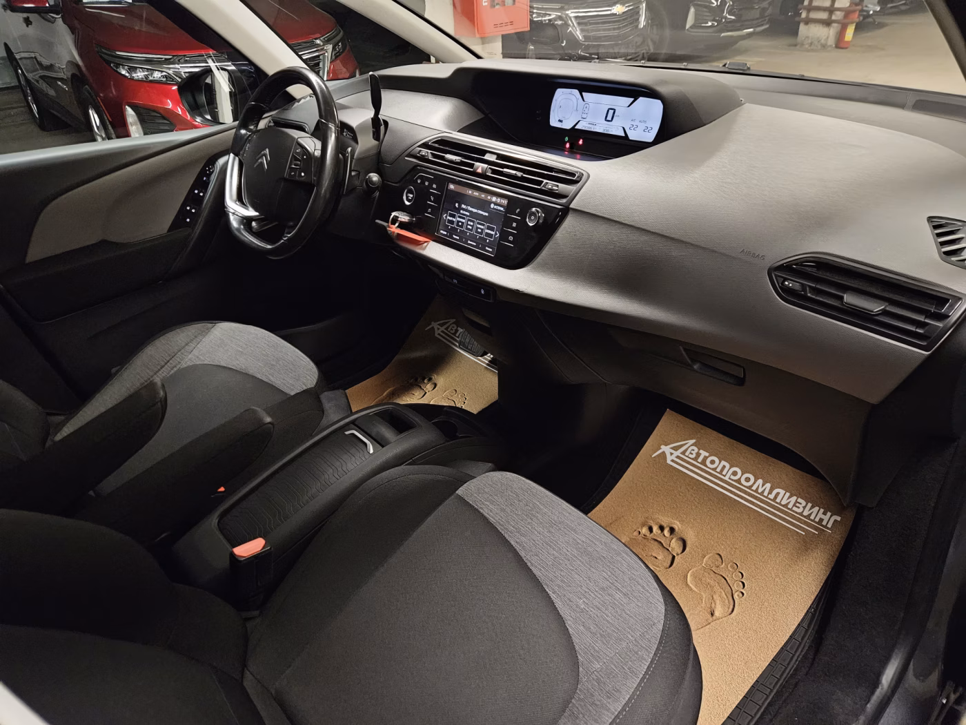 Citroen C4 Picasso фото 16