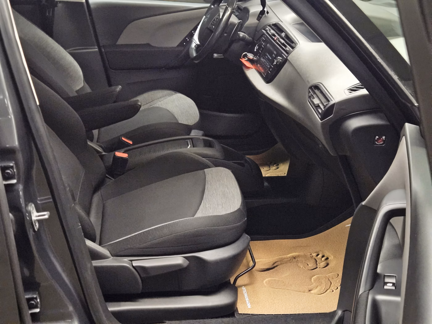 Citroen C4 Picasso фото 17