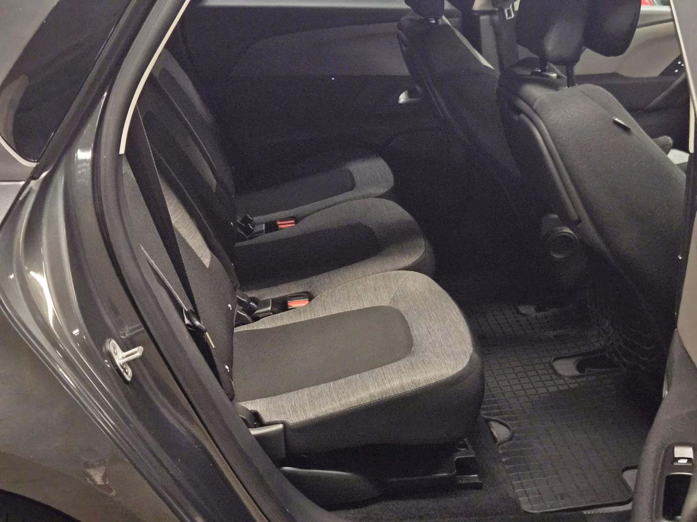 Citroen C4 Picasso фото 19
