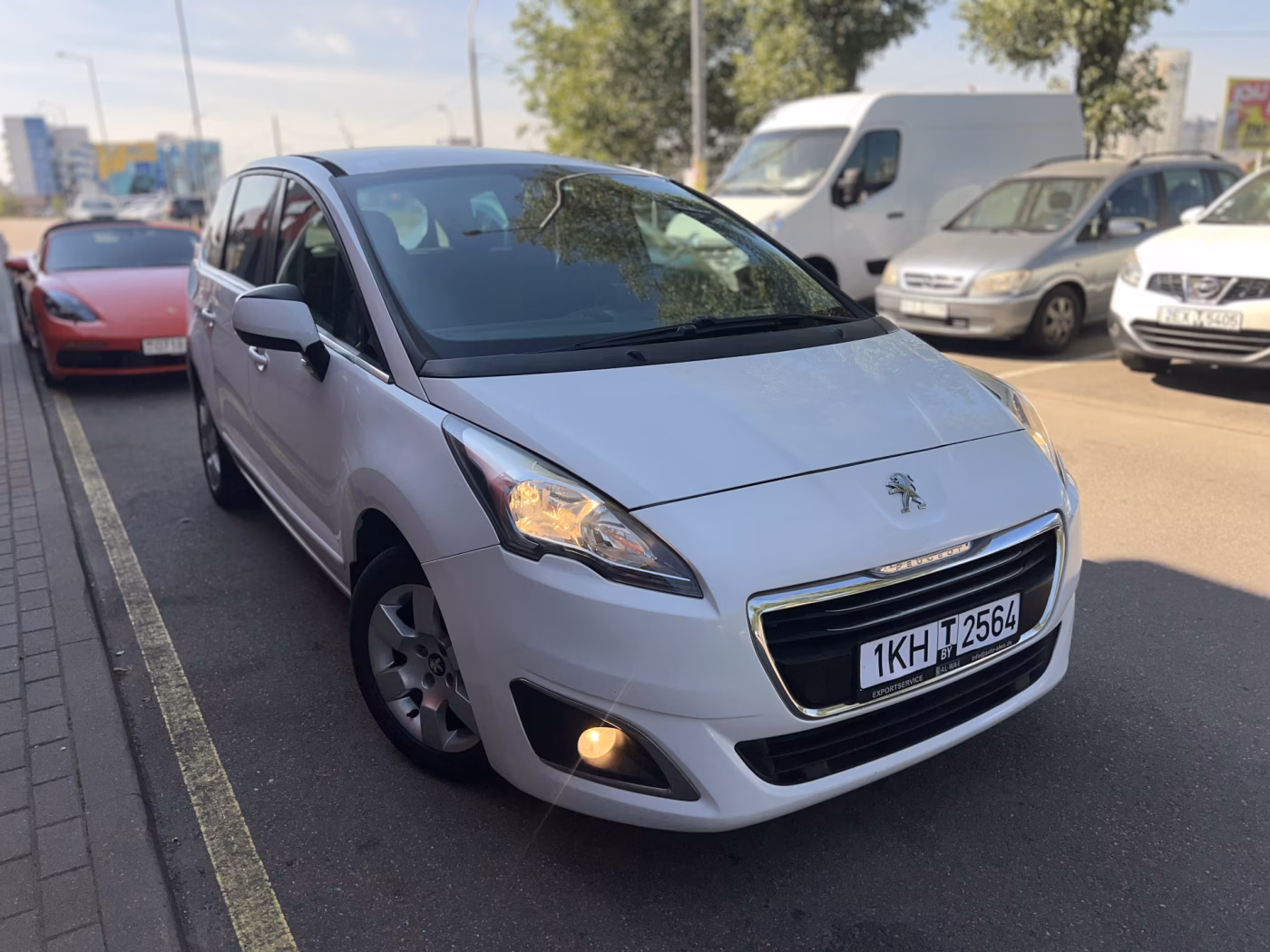 Peugeot 5008 фото 5
