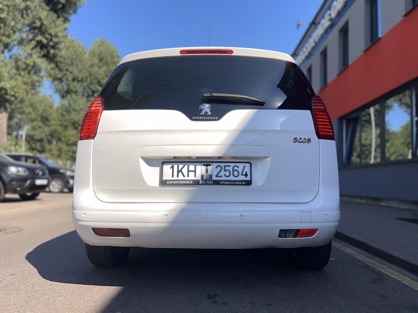 Peugeot 5008 фото 8
