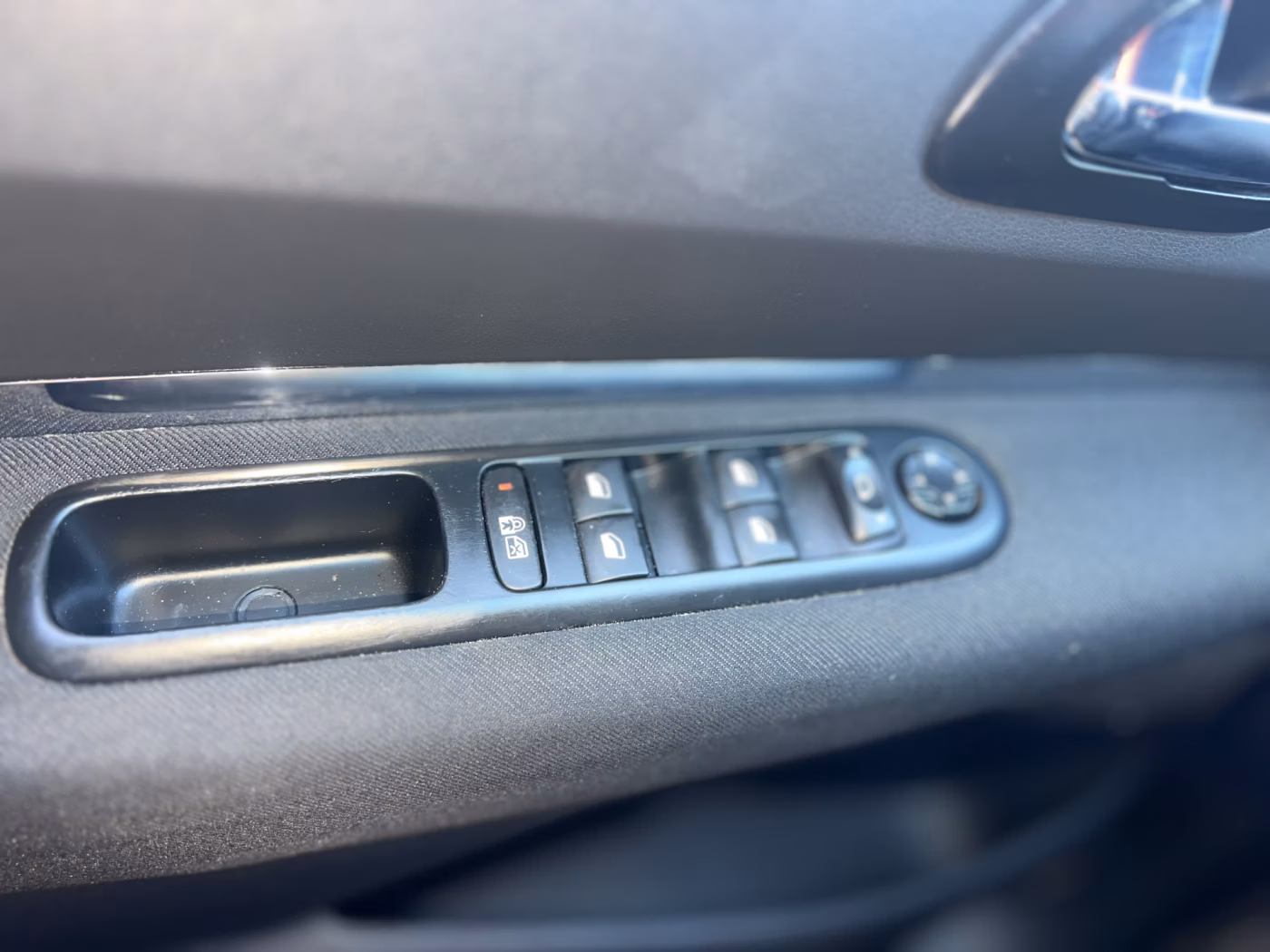 Peugeot 5008 фото 19