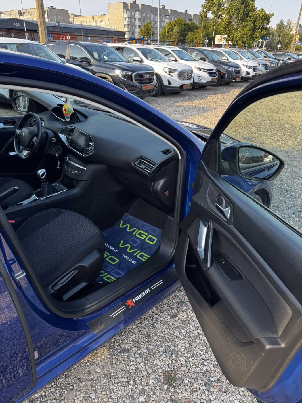 Peugeot 308 фото 11