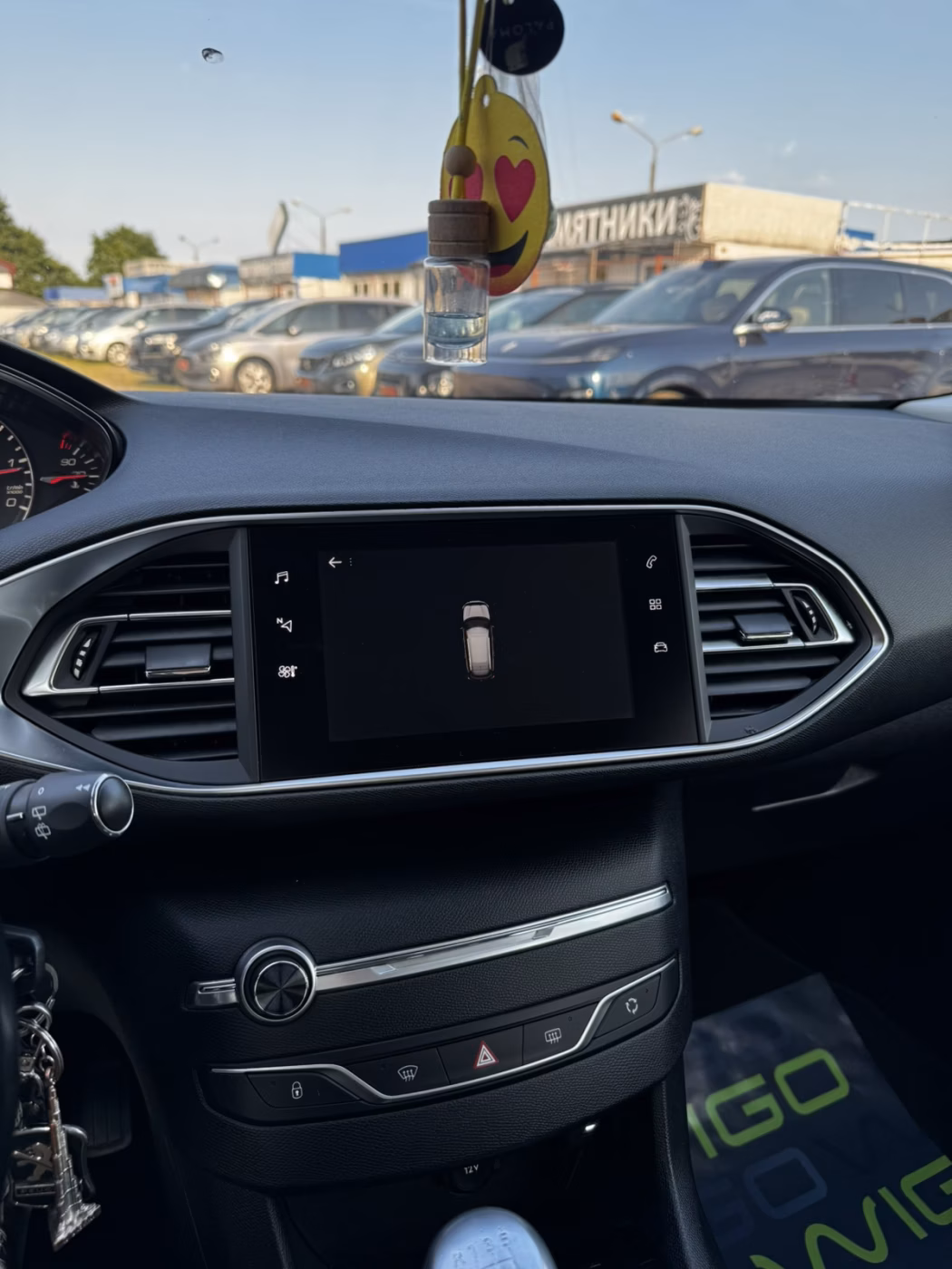 Peugeot 308 фото 15