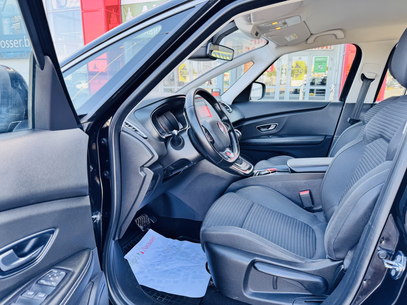 Renault Scenic фото 5
