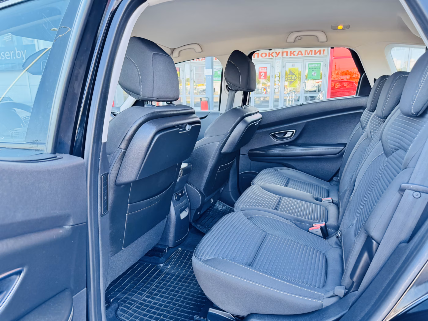 Renault Scenic фото 7