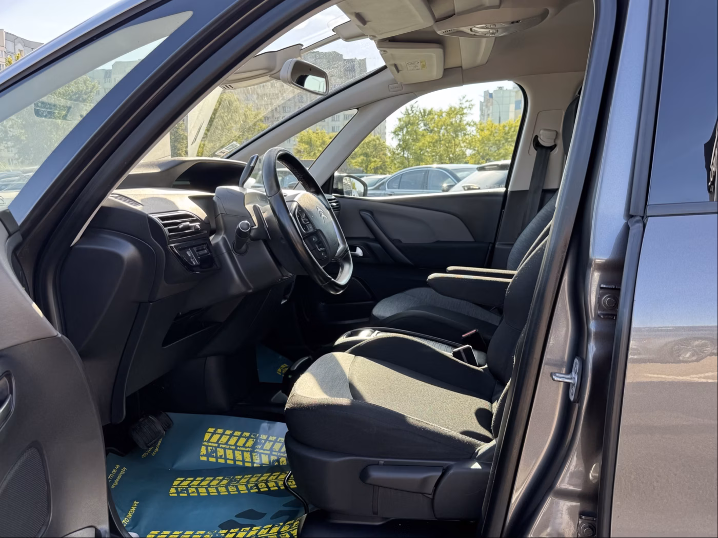 Citroen C4 Spacetourer фото 9