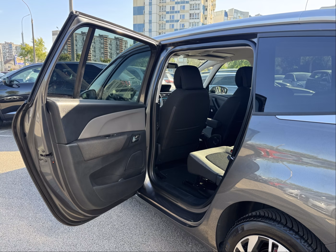 Citroen C4 Spacetourer фото 10