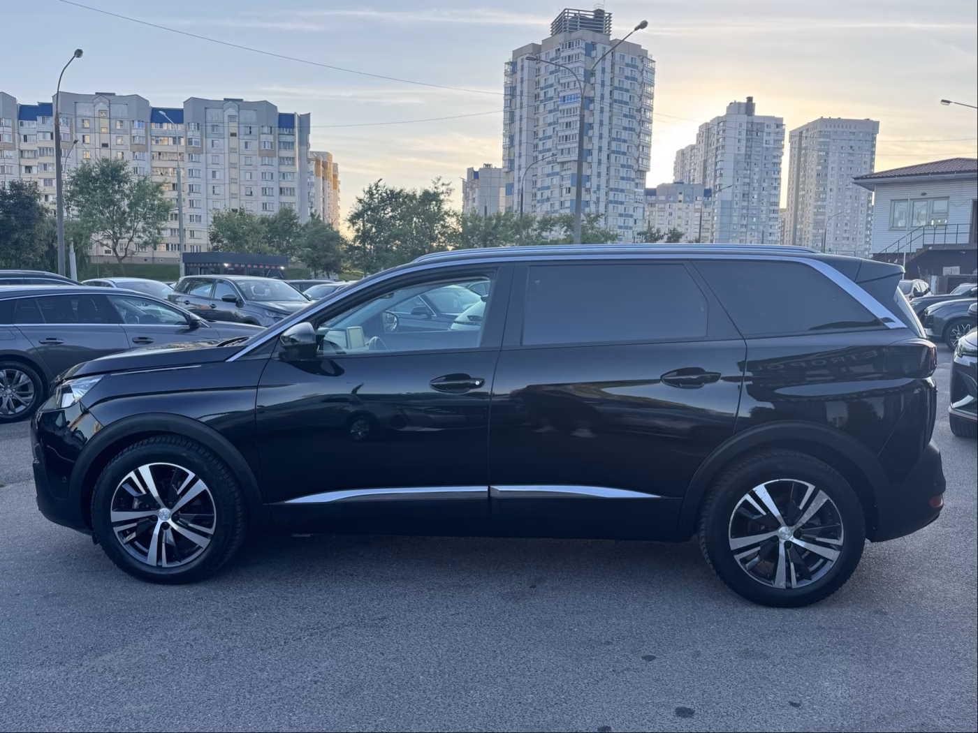 Peugeot 5008 фото 4