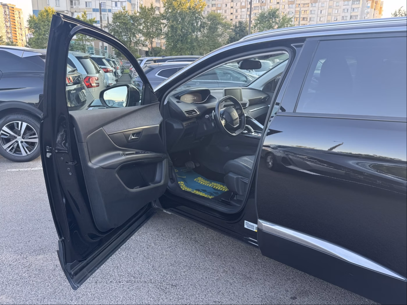 Peugeot 5008 фото 8