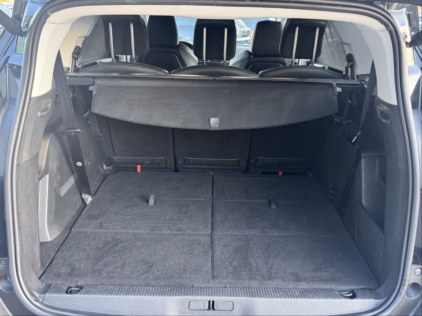 Peugeot 5008 фото 13