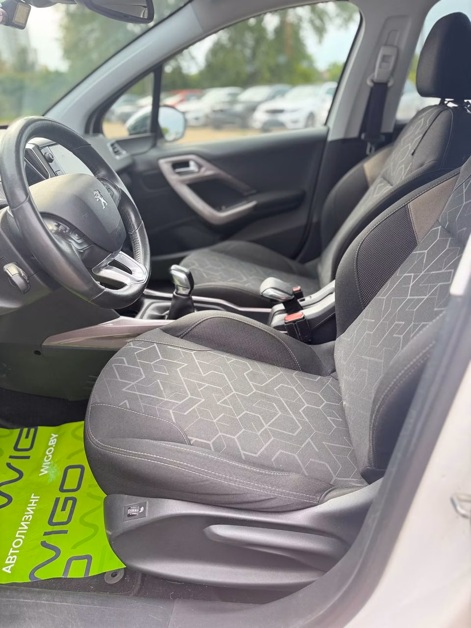 Peugeot 2008 фото 10