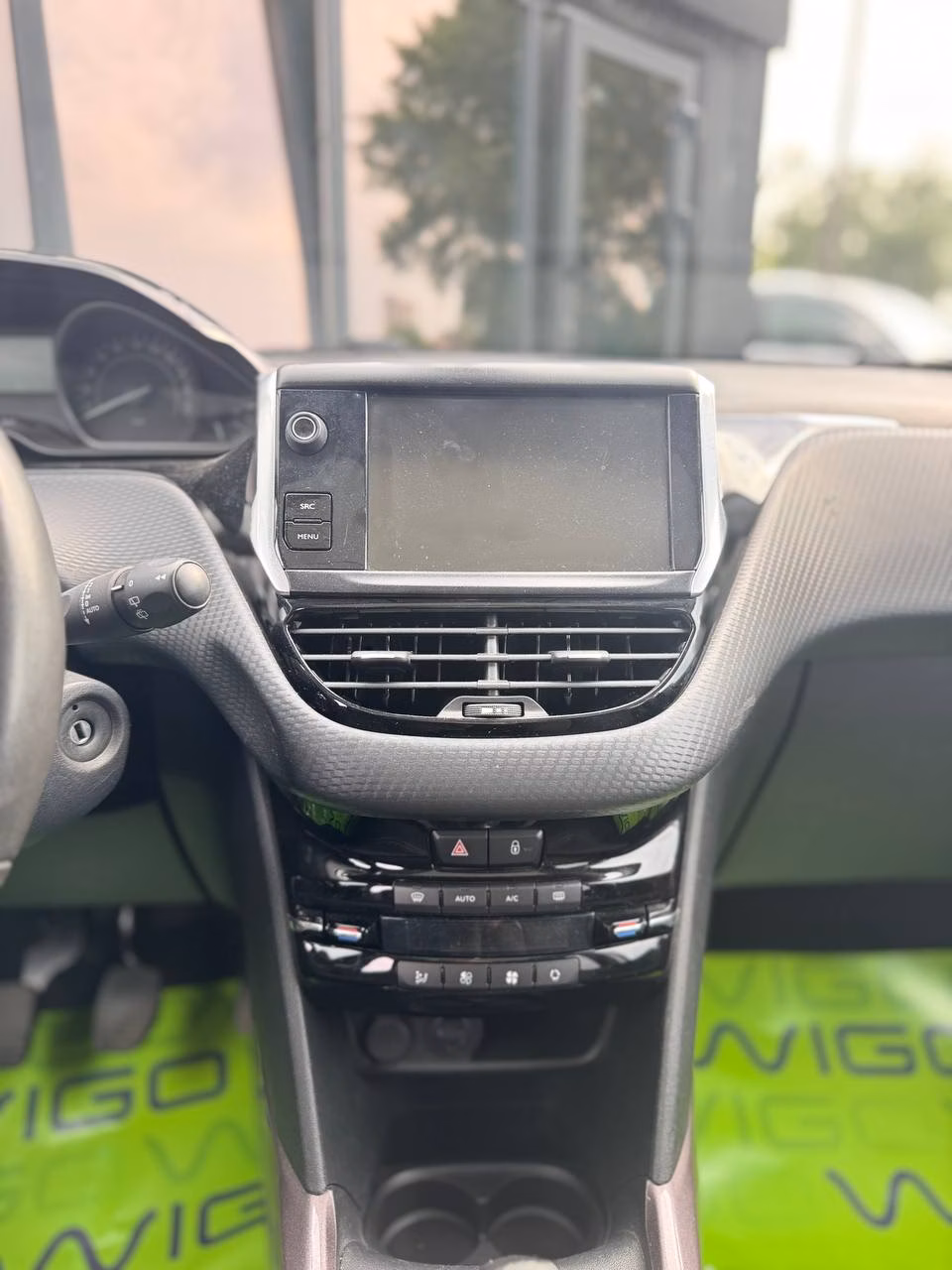 Peugeot 2008 фото 14