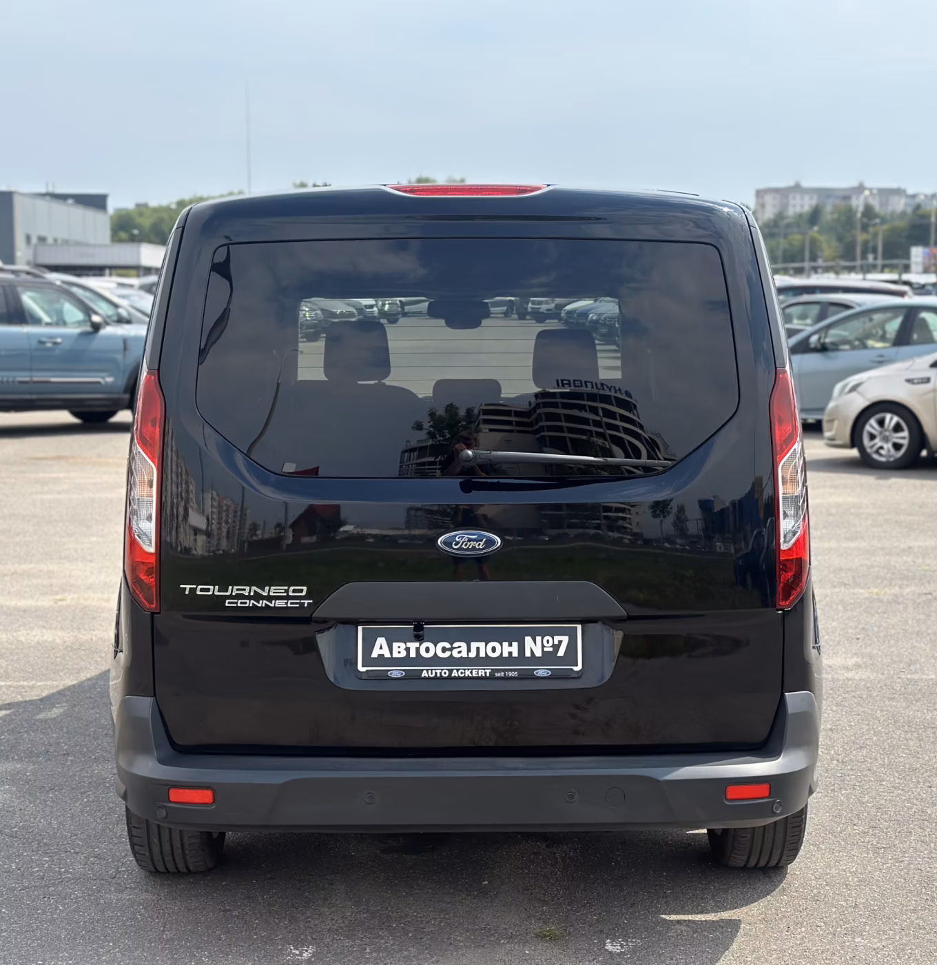 Ford Tourneo Connect фото 6