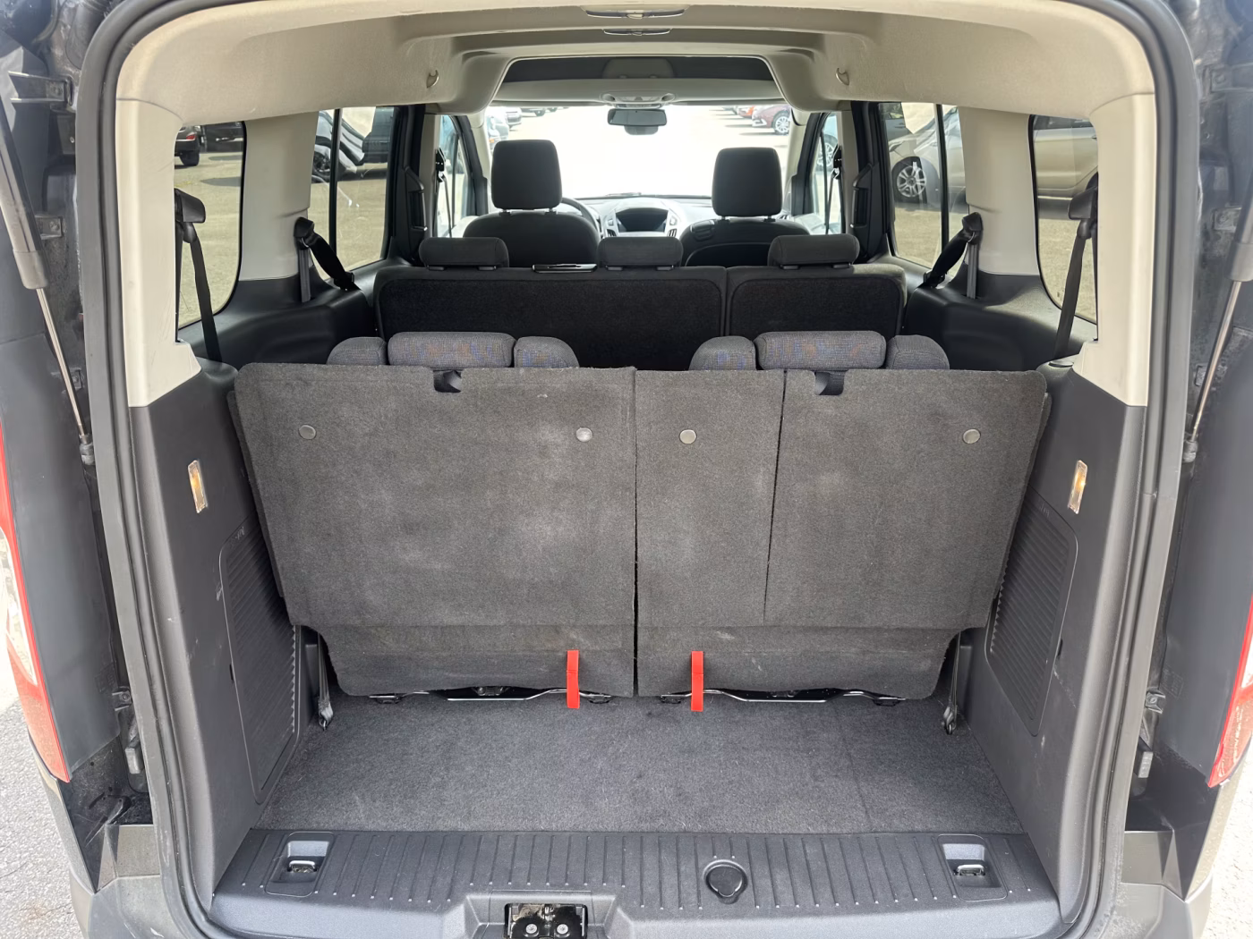 Ford Tourneo Connect фото 10