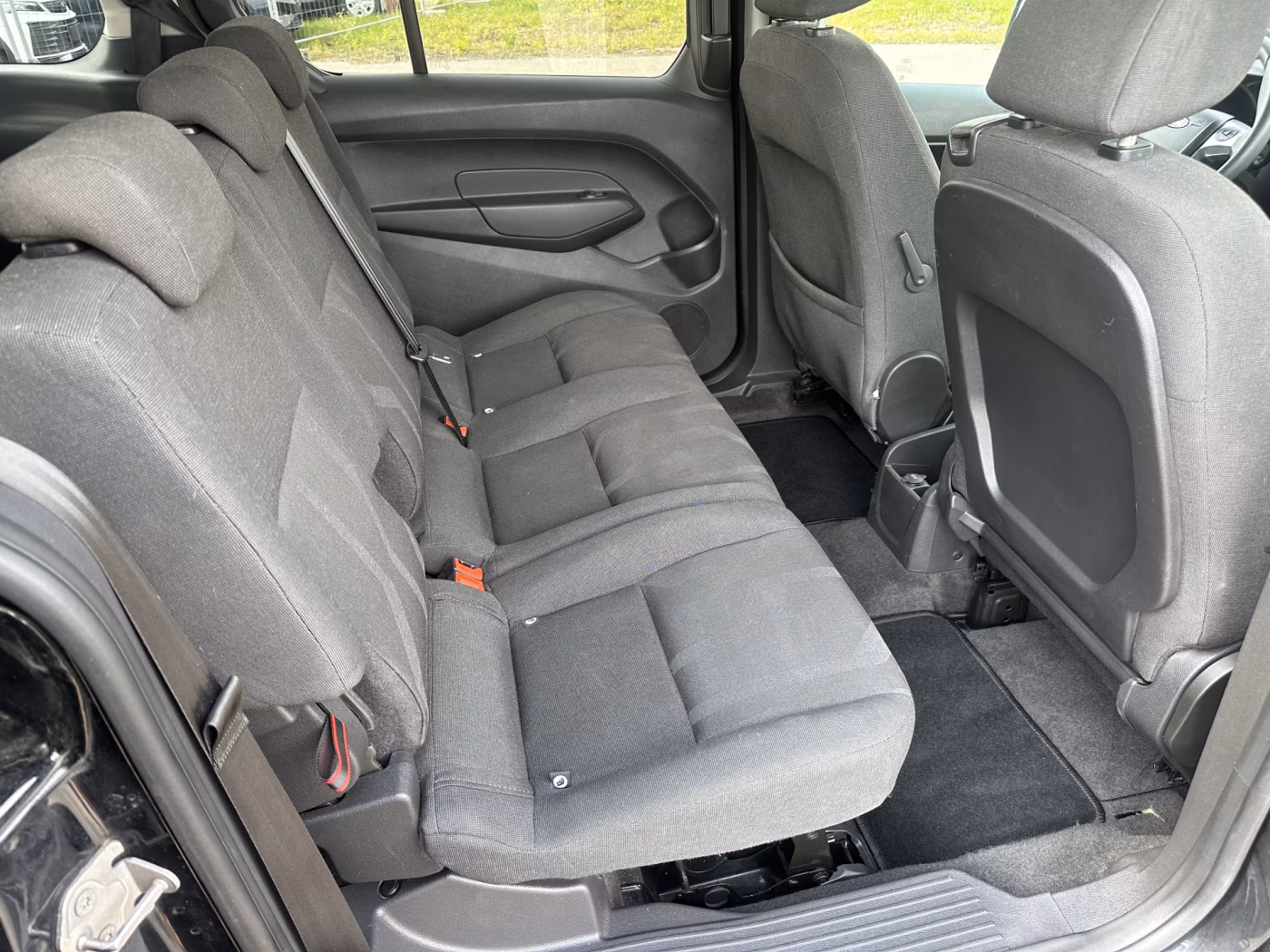 Ford Tourneo Connect фото 12
