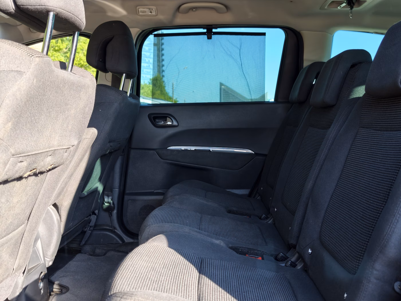Peugeot 5008 фото 11