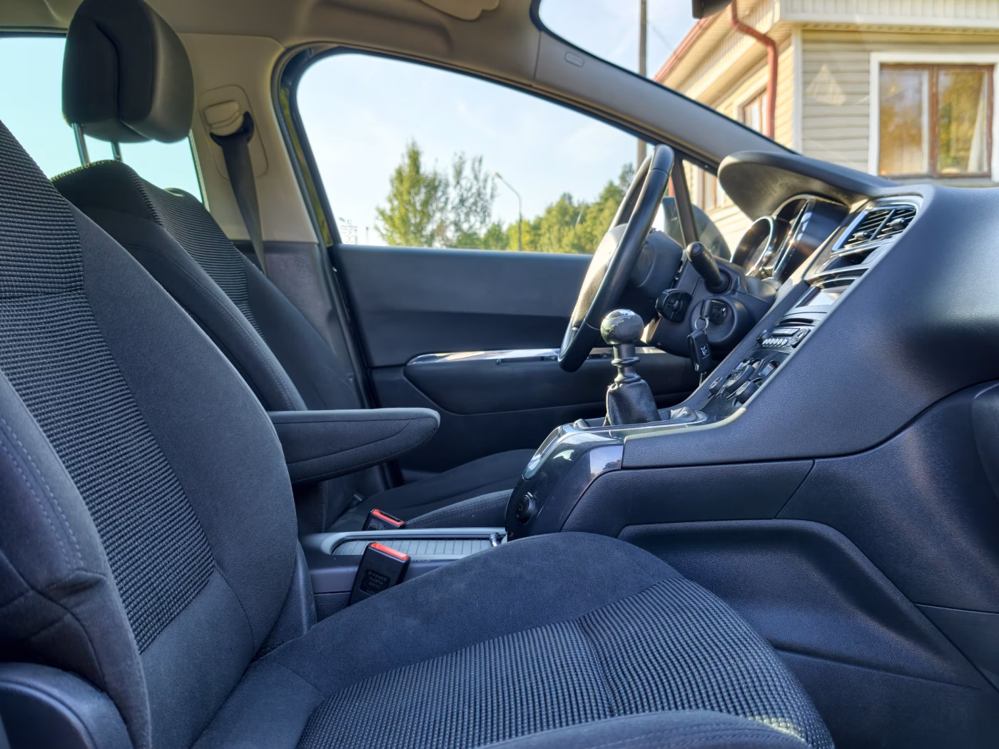 Peugeot 5008 фото 13