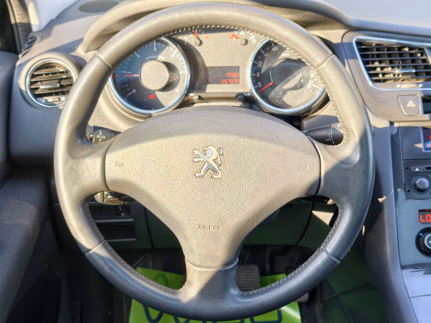 Peugeot 5008 фото 16