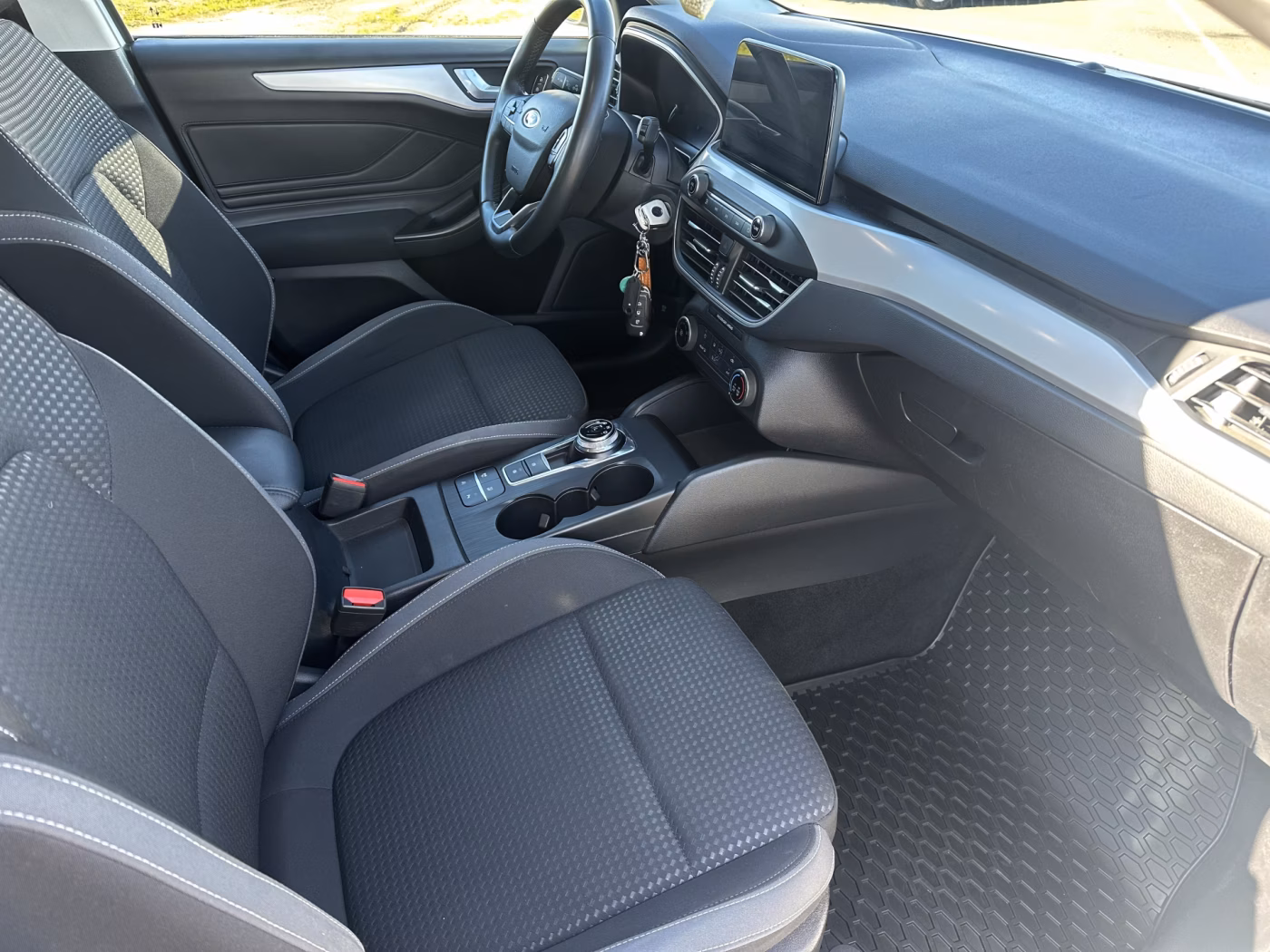 Ford Focus фото 12