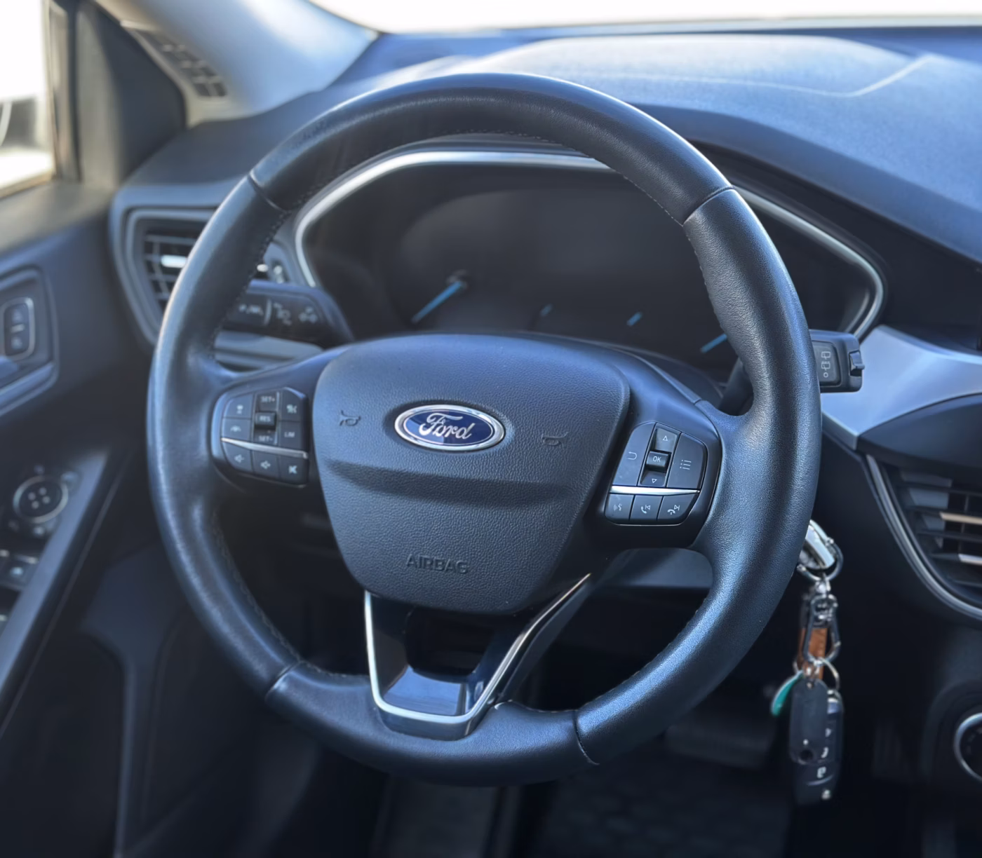 Ford Focus фото 14