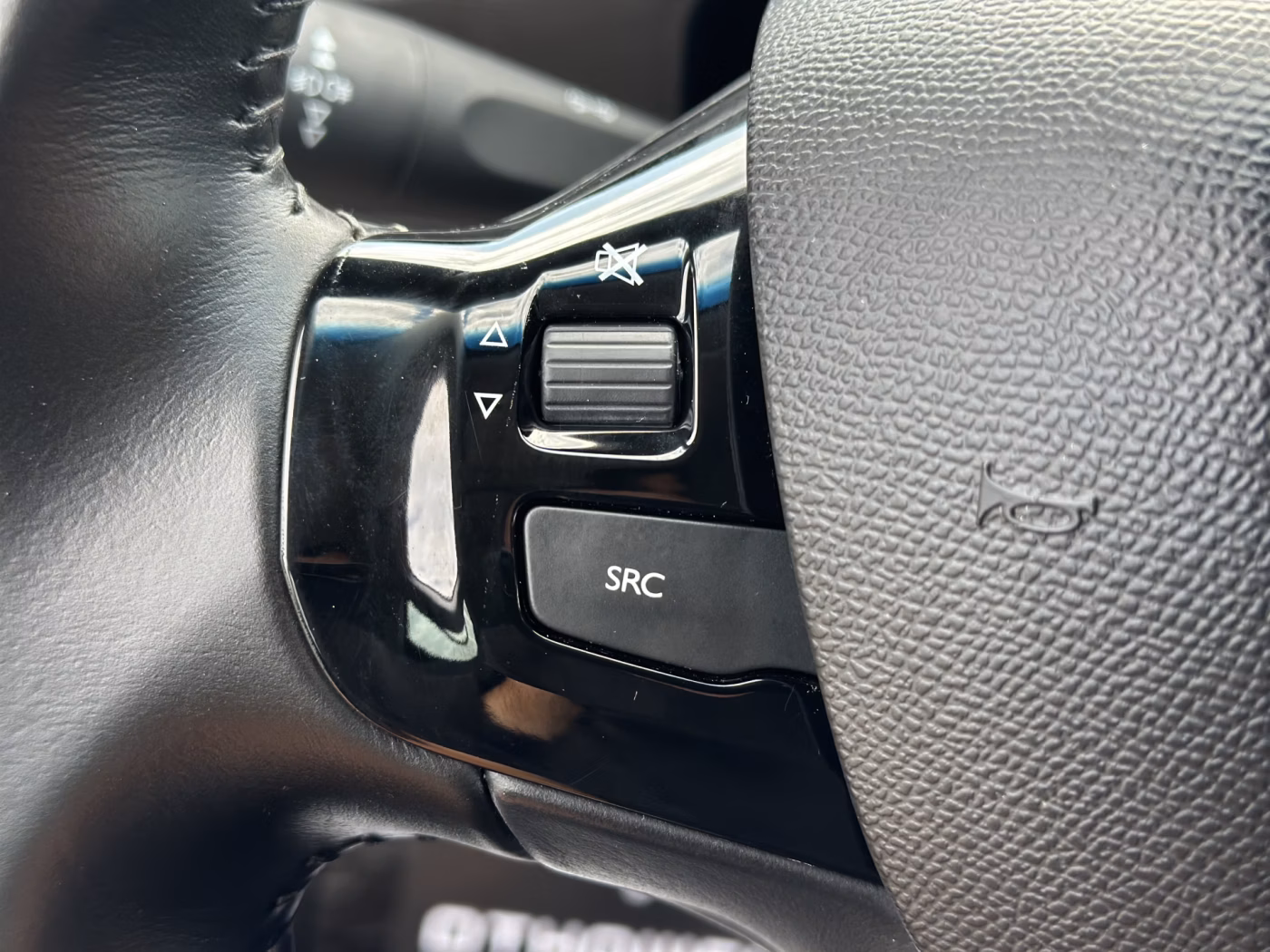 Peugeot 308 фото 17