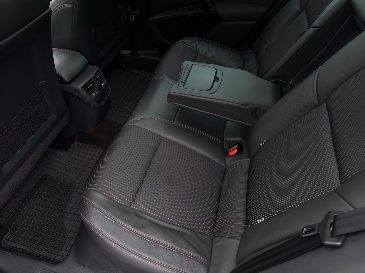 Peugeot 508 фото 9