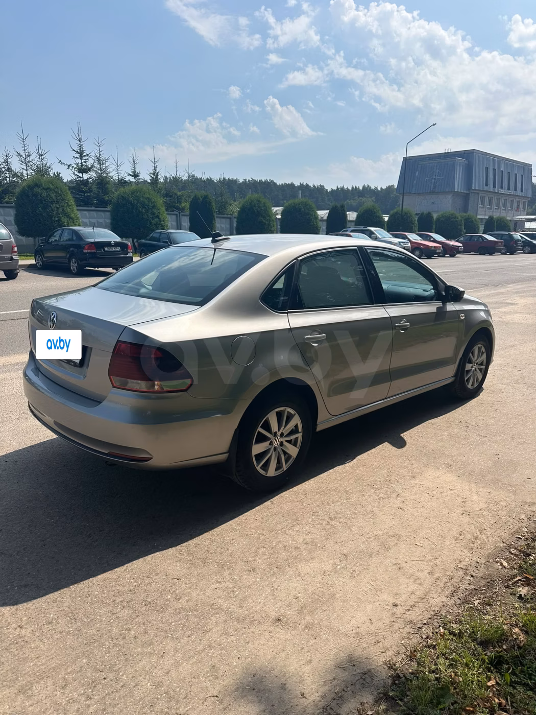 Volkswagen Polo фото 5