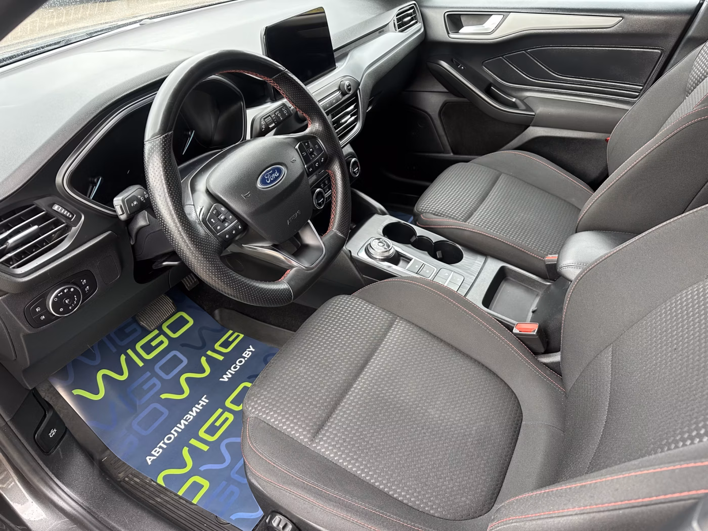Ford Focus фото 7