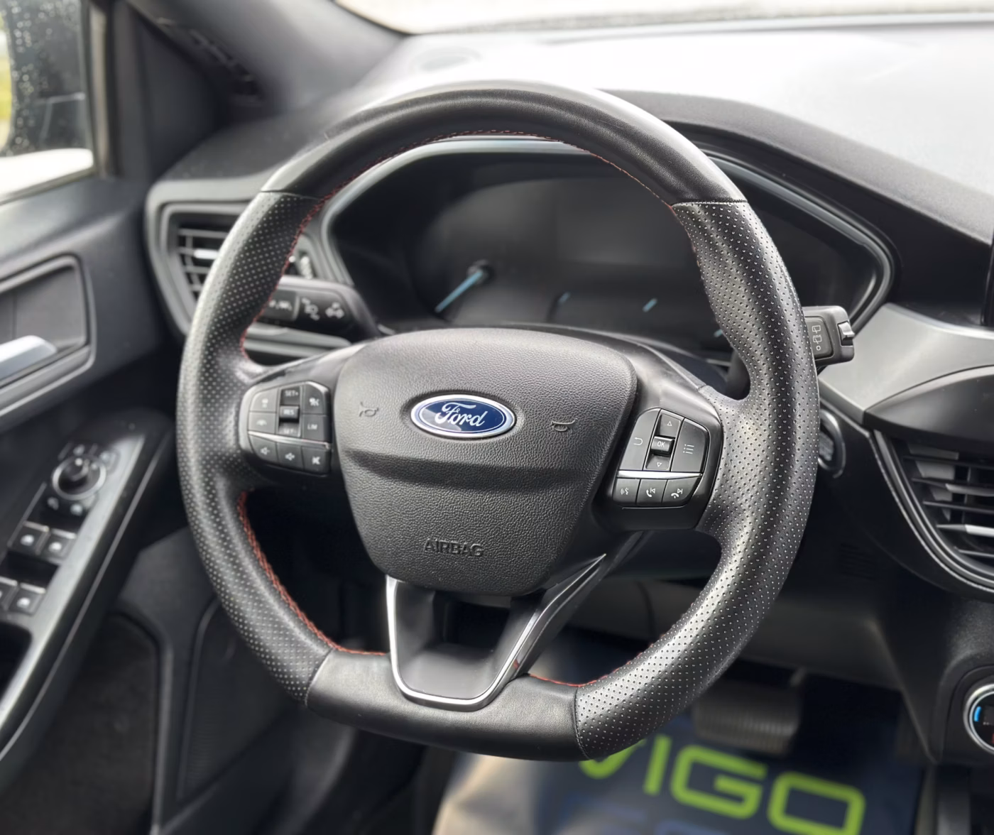 Ford Focus фото 13