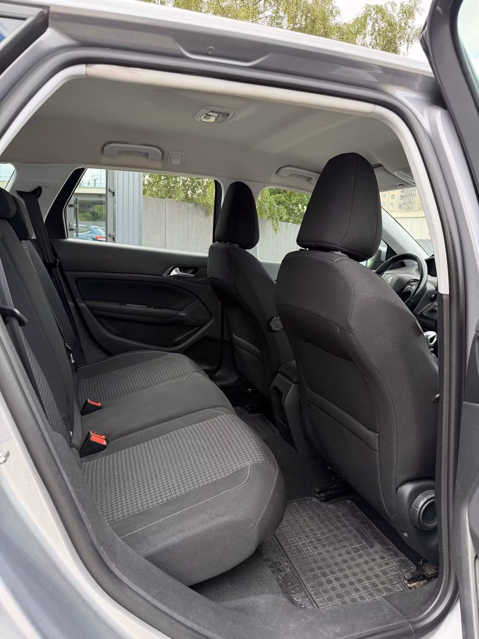Peugeot 308 фото 13