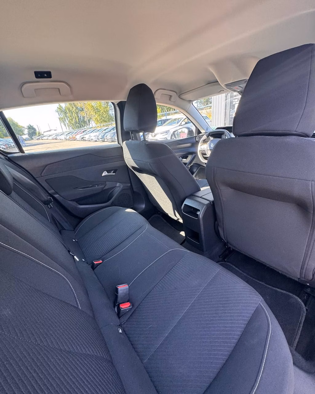 Peugeot 308 фото 12