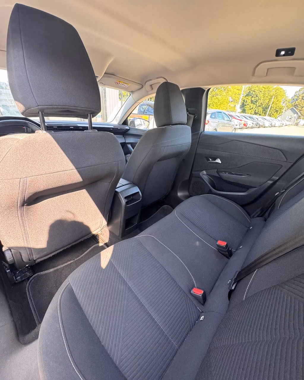 Peugeot 308 фото 13