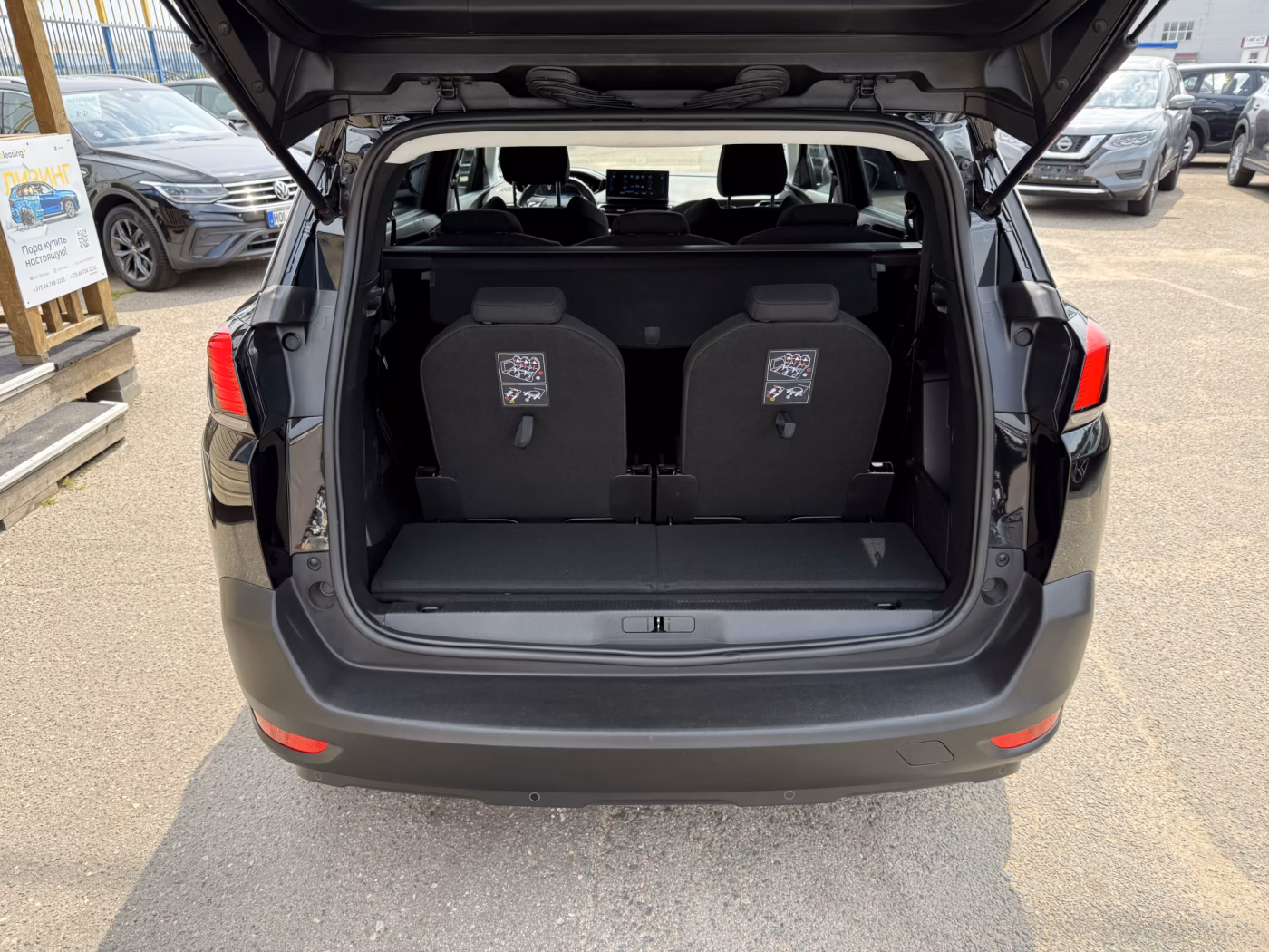 Peugeot 5008 фото 13