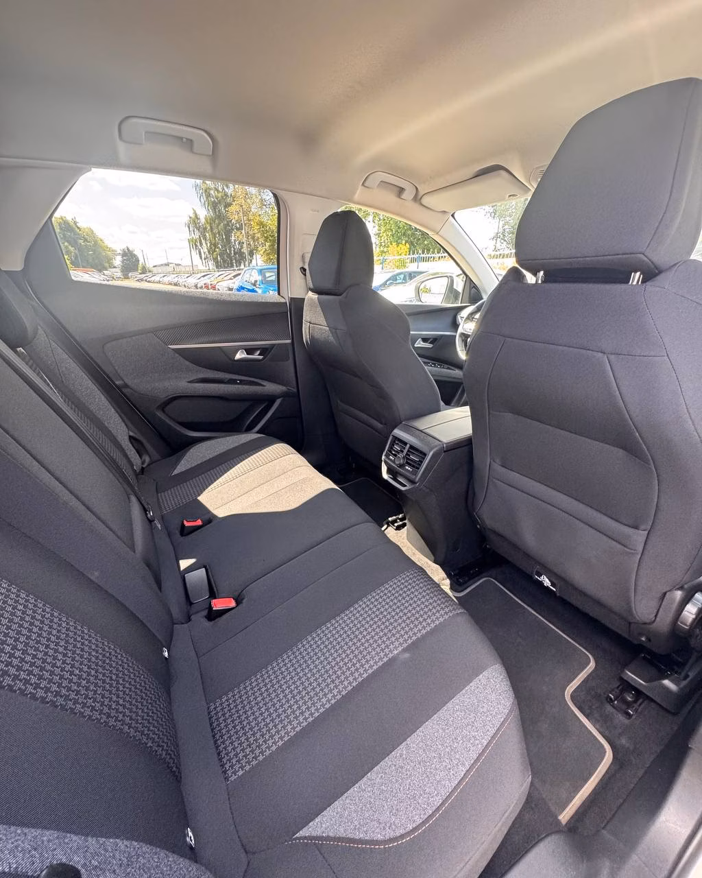 Peugeot 3008 фото 11