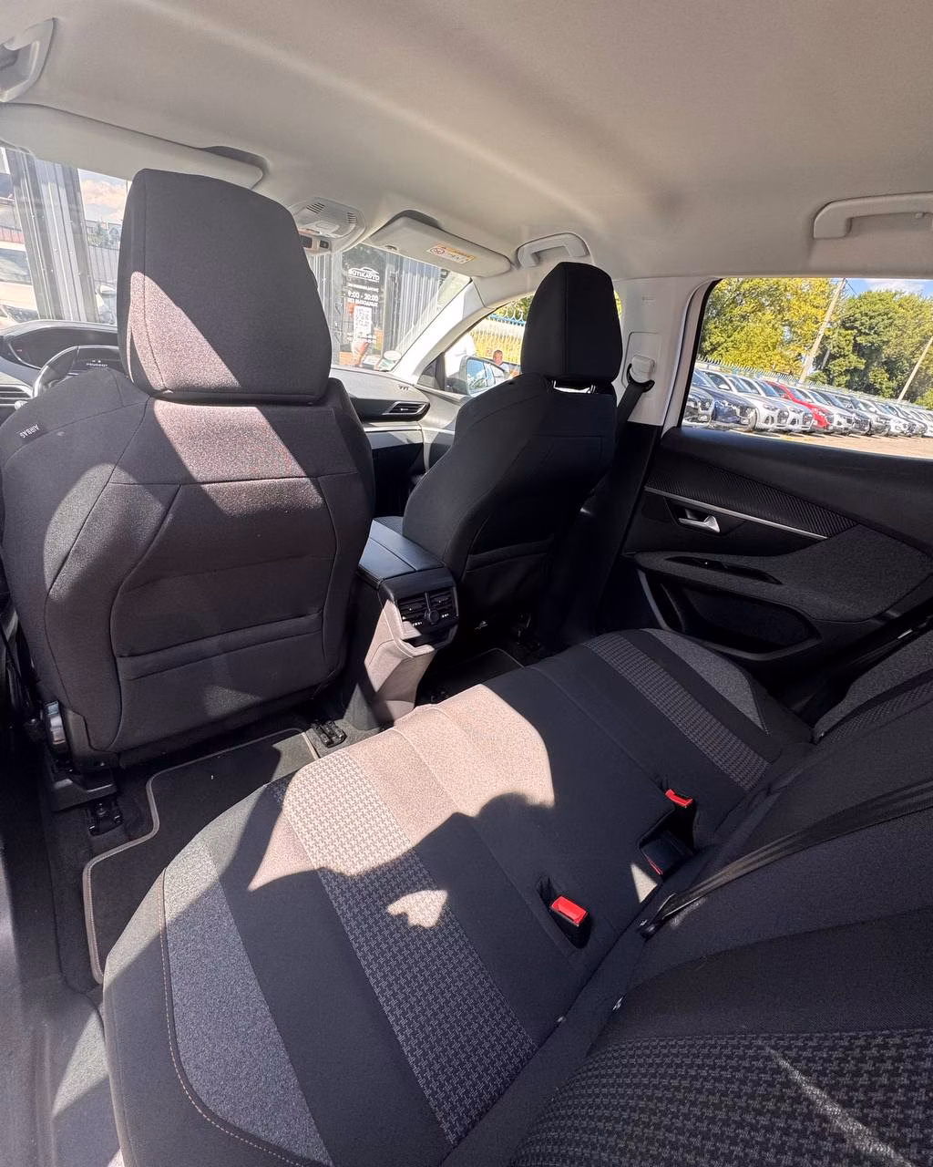 Peugeot 3008 фото 12