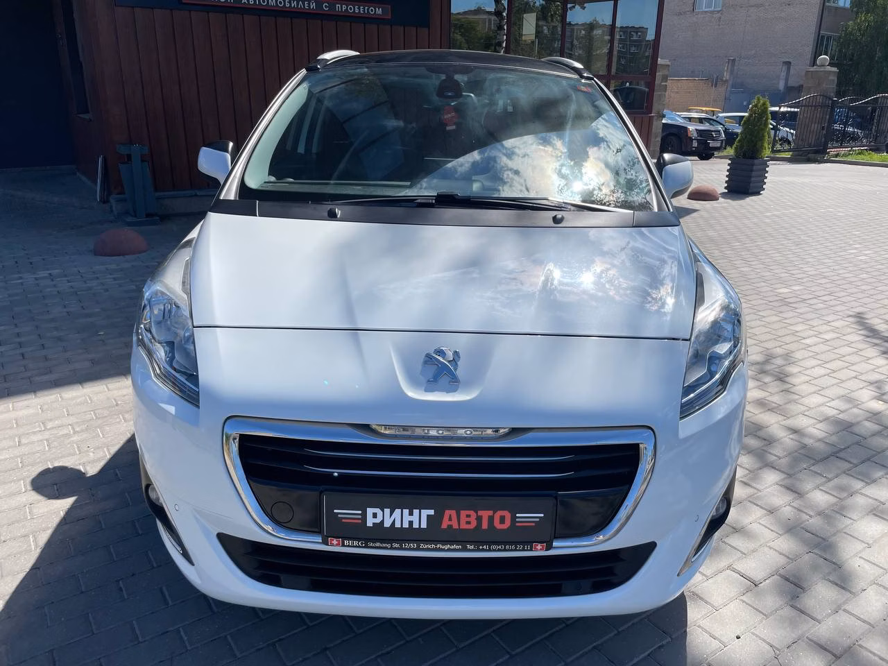Peugeot 5008 фото 2
