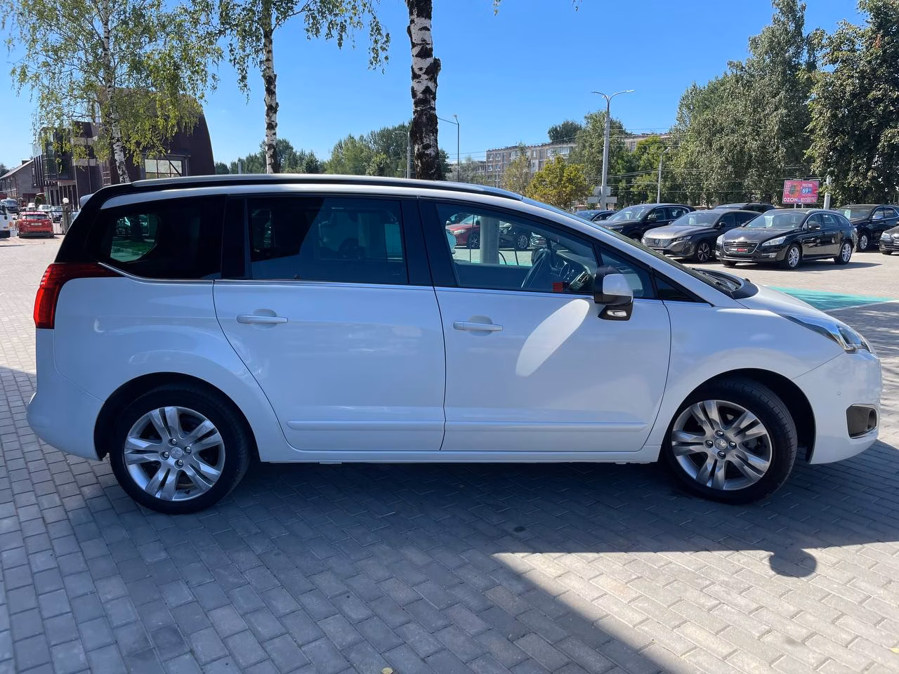 Peugeot 5008 фото 4