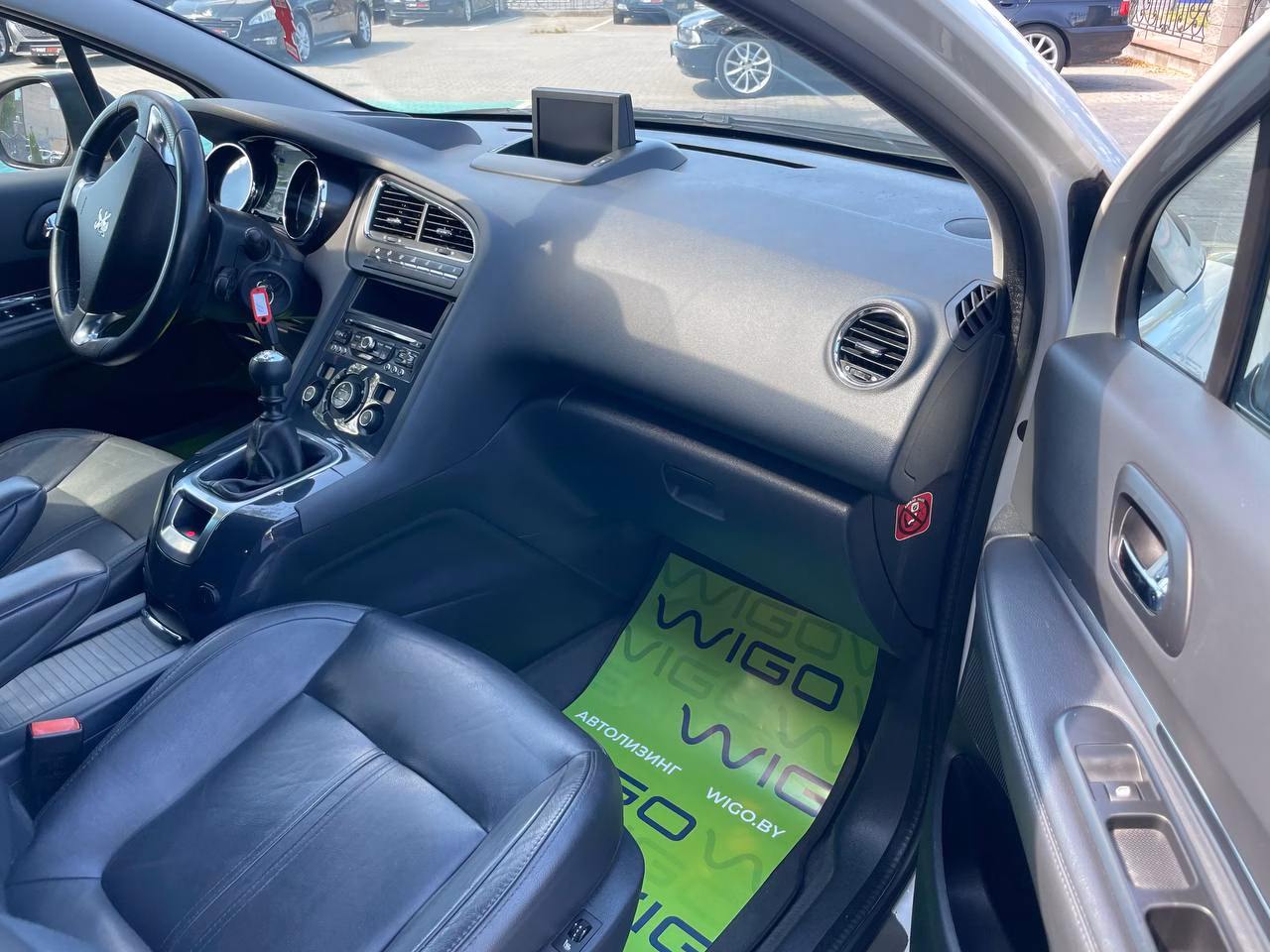 Peugeot 5008 фото 12