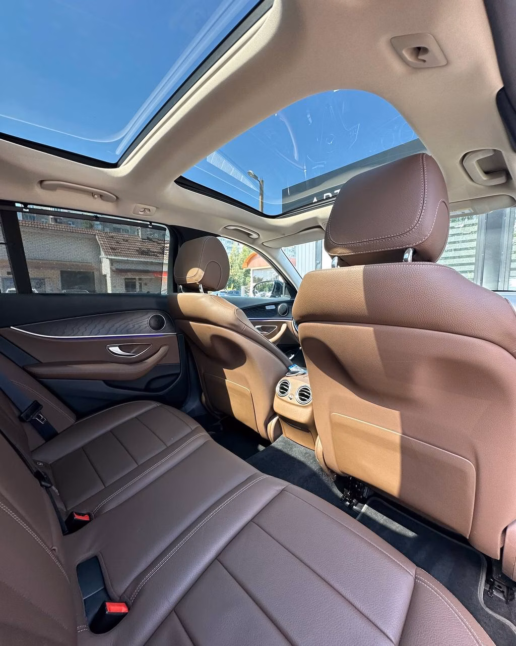 Mercedes-Benz E-Класс фото 11