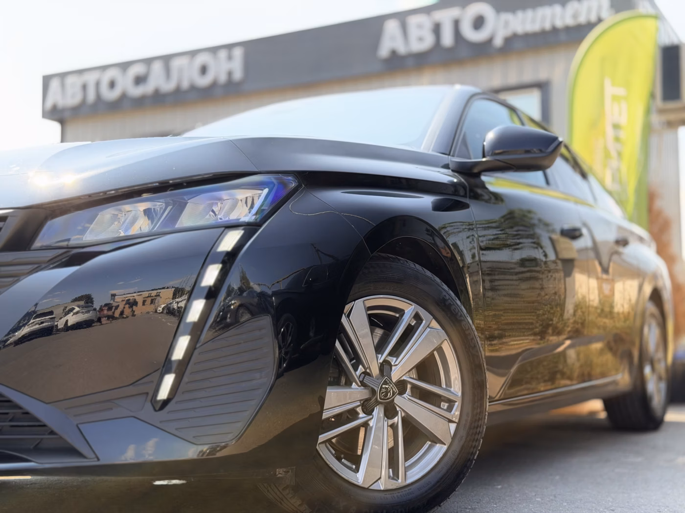 Peugeot 308 фото 2