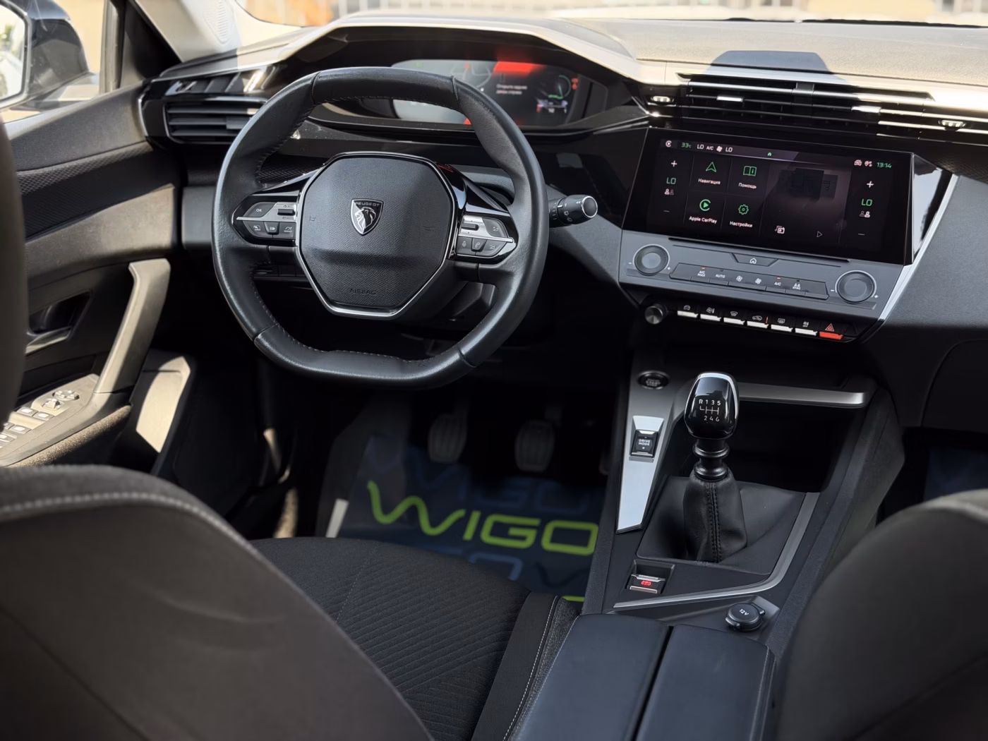 Peugeot 308 фото 11