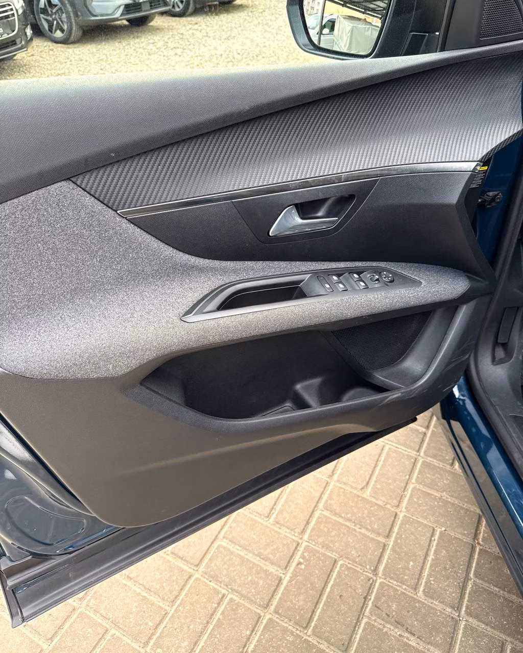 Peugeot 3008 фото 9