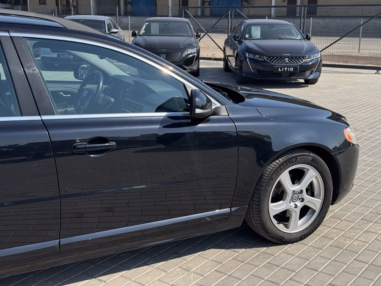 Volvo V70 фото 9