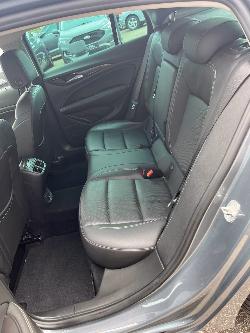 Opel Insignia фото 18