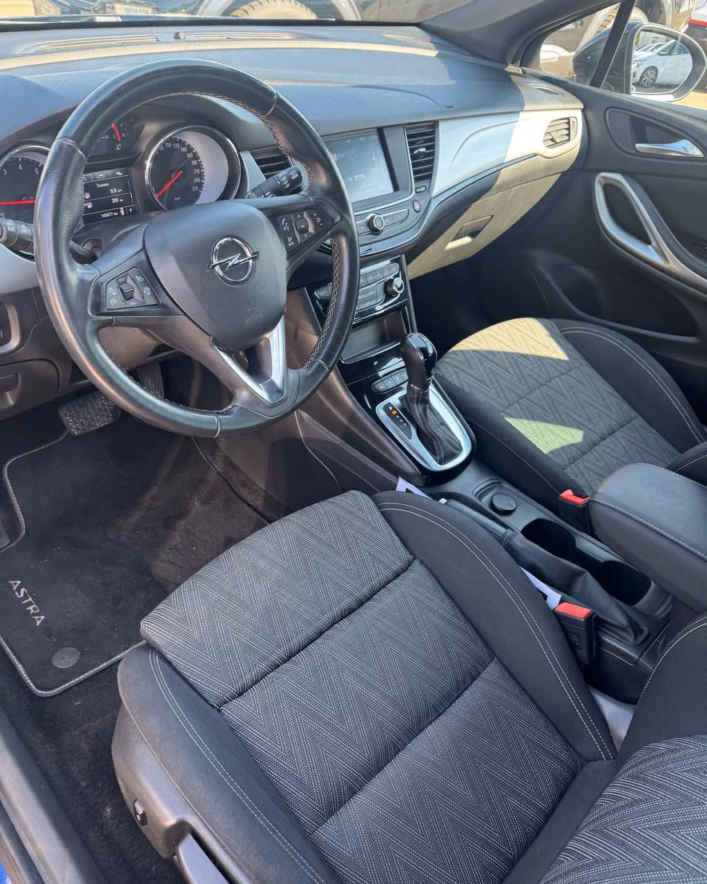 Opel Astra фото 10