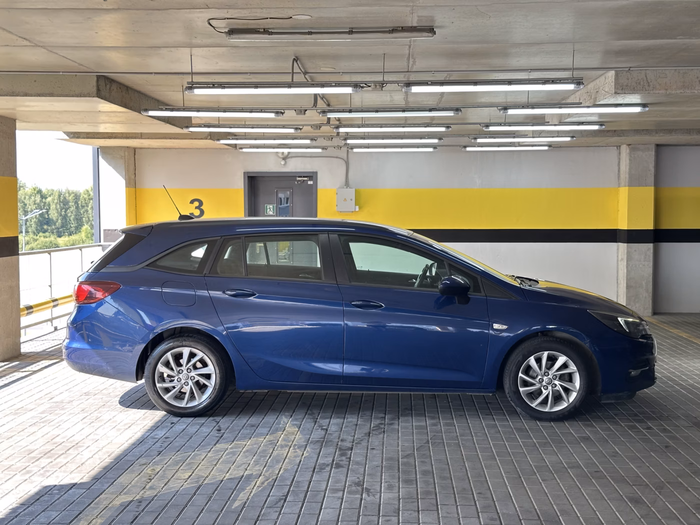 Opel Astra фото 8