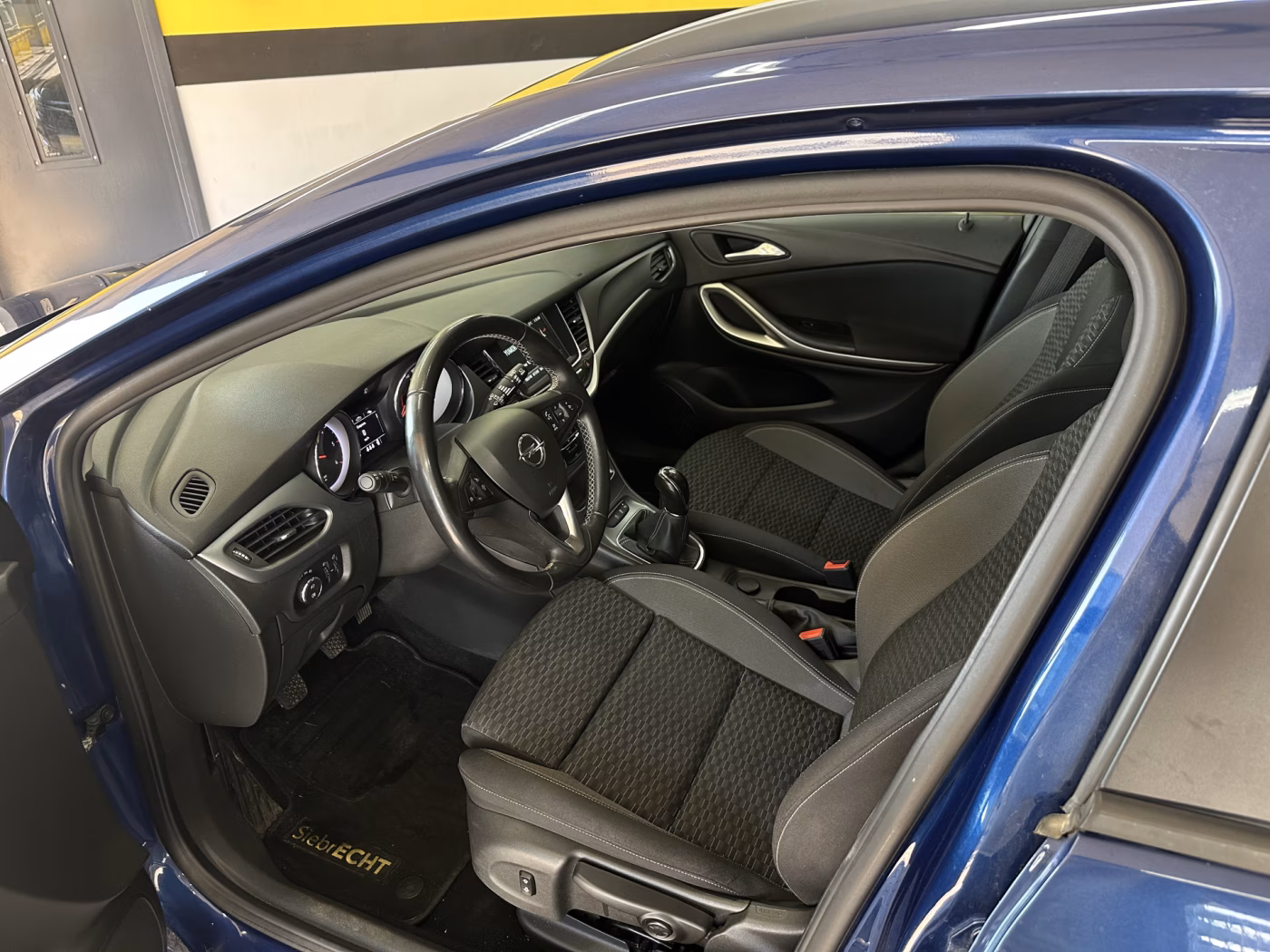 Opel Astra фото 13