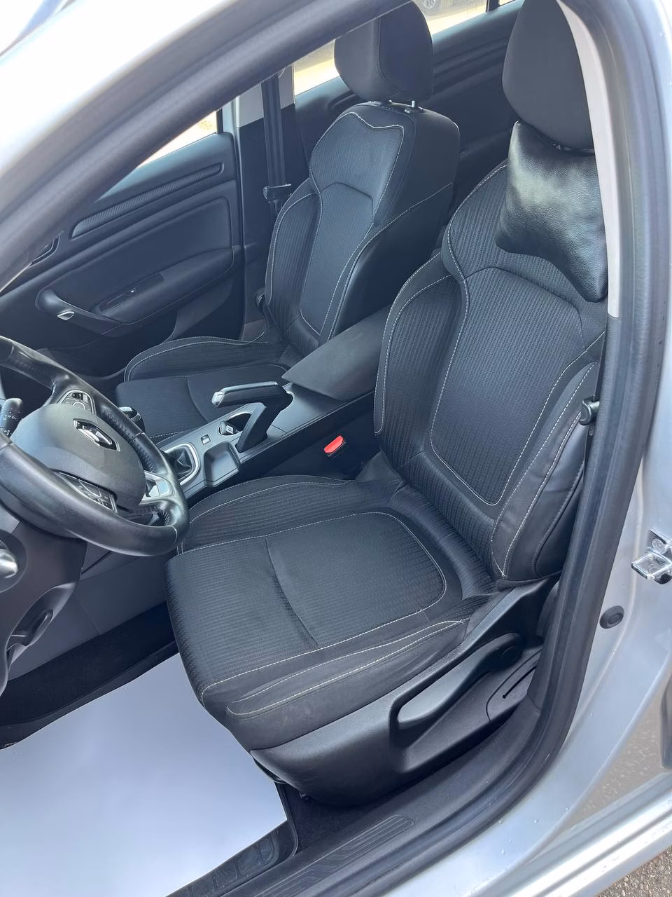 Renault Megane фото 10