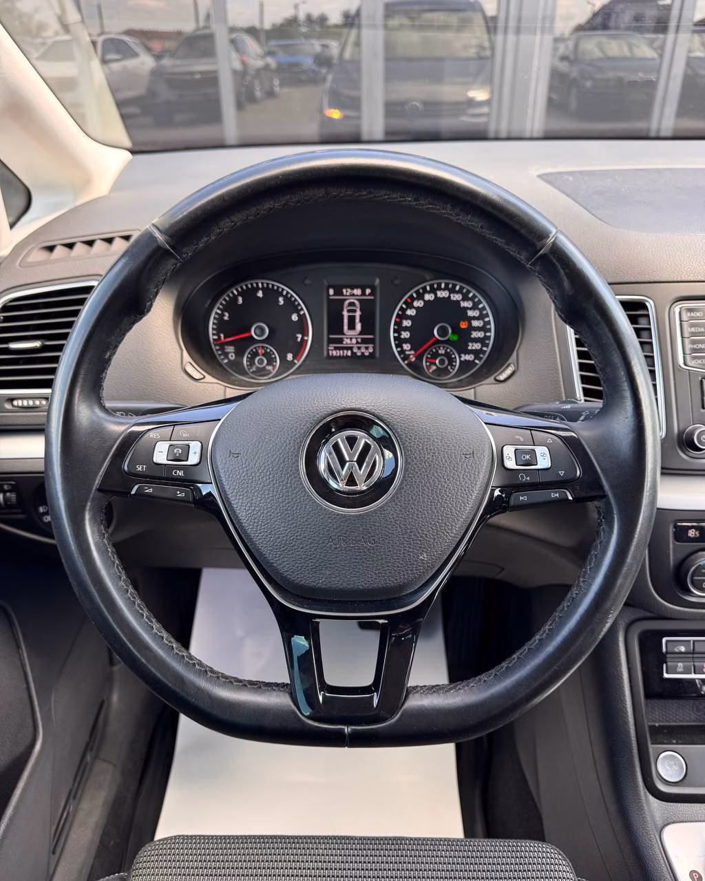 Volkswagen Sharan фото 16